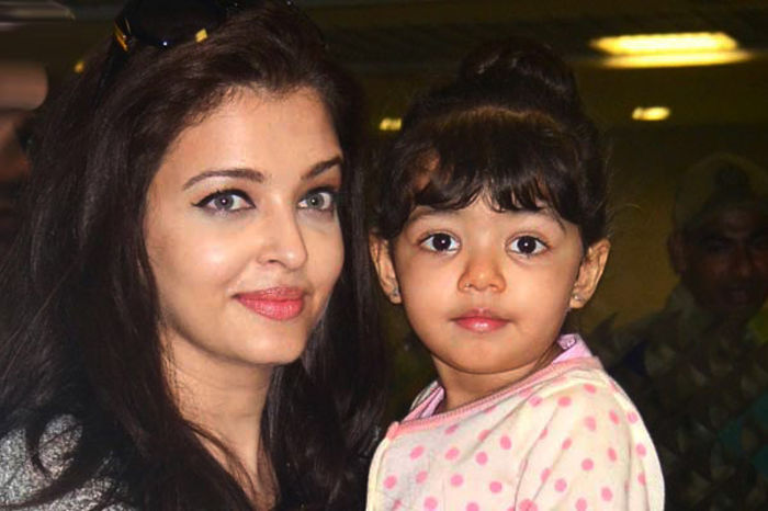1055_aishwarya-rai-and-aaradhya_bolly_thumb