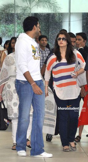 abhishek-bachchan-aishwarya-rai-snapped_001