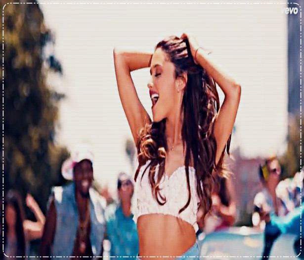 ❥ @symphonicx4; š fανøυяıтe šøиg fяøм ΛŔĪΛИΛ ıš ßΛßY Ī <３ - your favourite SONG from II Ariana I