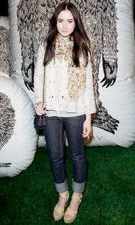 073012-Lily-Collins-1-350 - 2__Lily Collins__2