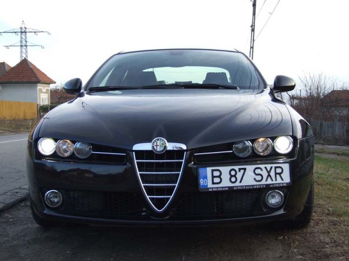 Stiri-Noutati-Sopra-tutti-siamo-noi-Alfa-Romeo-159-TI-200812201742361585-large - poze cu masini1