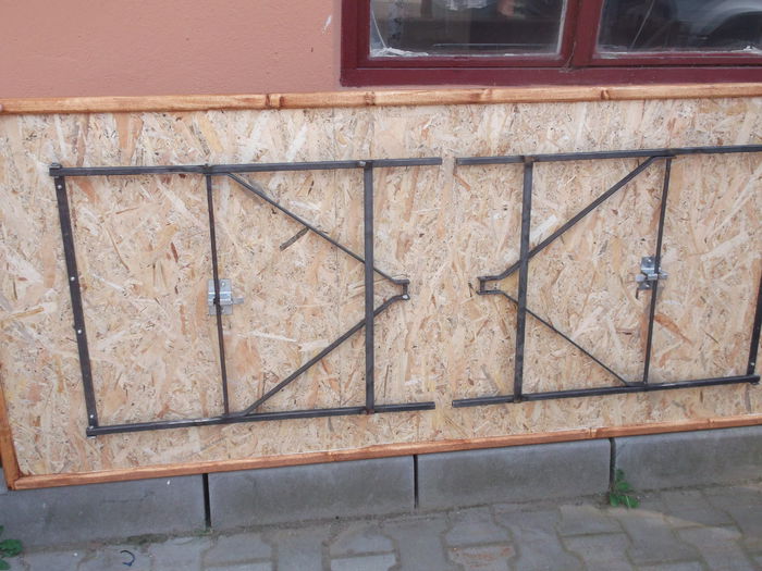 PICIOARE RABATATE.....