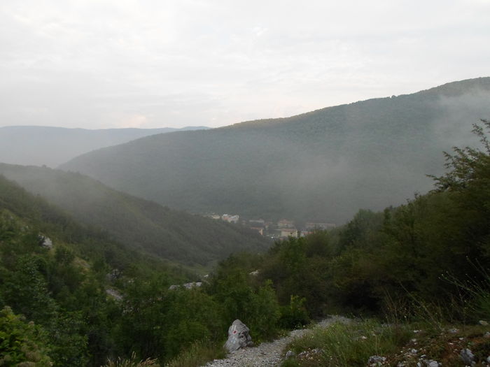 zori de zi din chei spre Herculane