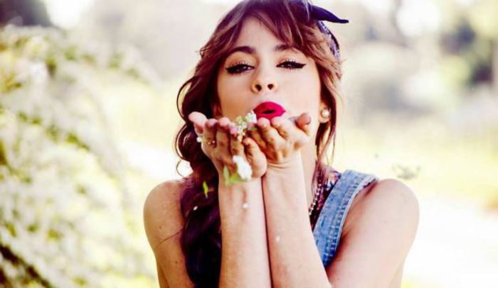 Martina-Violetta-Stoessel-1