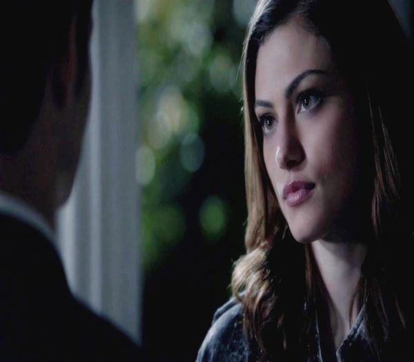 ✿ - Atunci ce mai vezi in ochii mei?*se apropie*