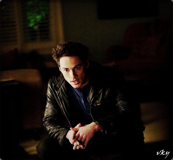 #► Pot sa vorbesc cu tine si uitandu`ma la alti oameni de pe aici...;_??