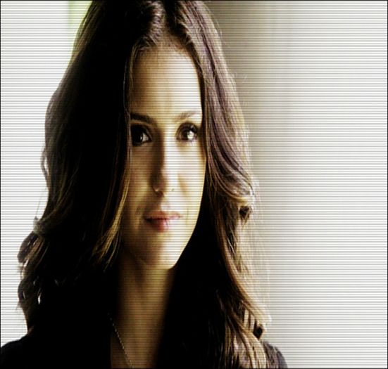 ♡❧`⇒.; -se pune pe canapea și-și fixează privirea spre el- Iar te joci cu sentimentele lu Lexi ? - here - episode 29 - done