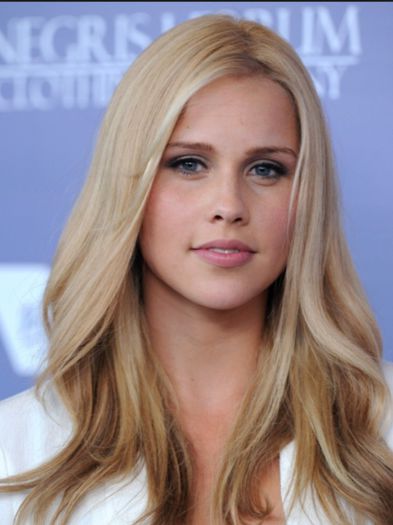 Claire Holt - I look like