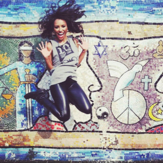 ● heeei :* -hug-  Da, mersi mult ca ma-ti adus acasa aseara :)) #t.