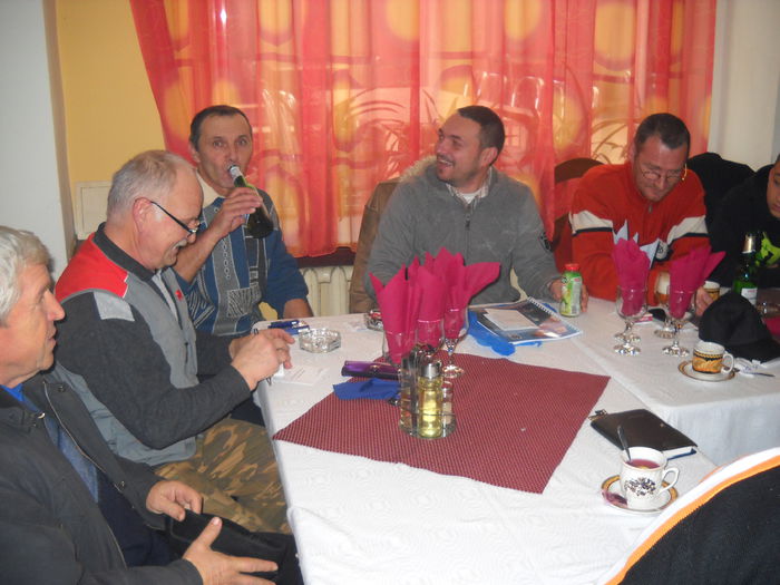 CALIN LUP(in rosu )