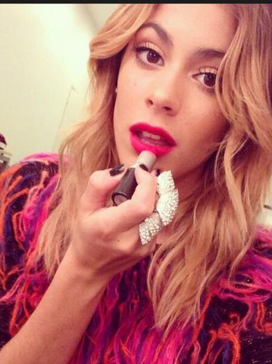  - Martina Stoessel