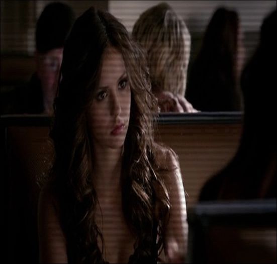 ♡❧`⇒.; -se încruntă- Ai prins curaj, Elenuța ;;).