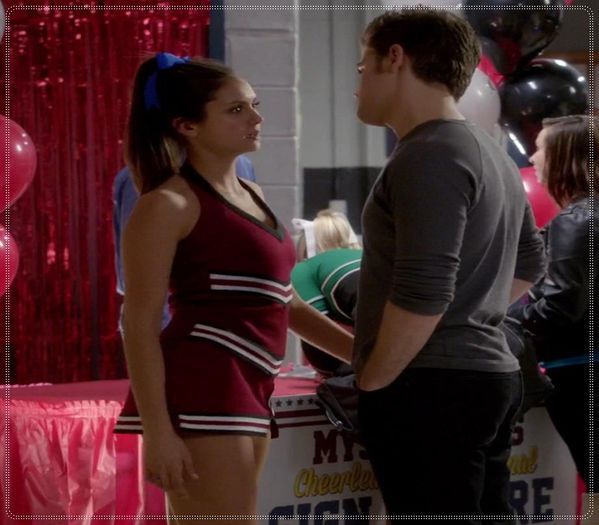 》 Zi merci ca macar te mai baga si pe tine femeile in seama .. click; *isi trage cra;cul inapoi* =))))))))))))) :P #Fane
