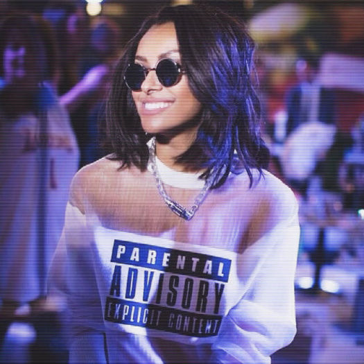 ● mdeaa , prea devreme :x dar mama nu ma mai lasa mult ... doar pana la 12 :(((