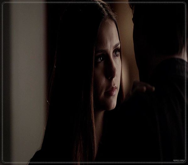 》 De simtit ma simt bine...doar ca cica nu-mi pasa de nimic click; Dar acum...*se uita la el* Se schimba lucrurile :O3 #Damon + Heeeey #Hayley
