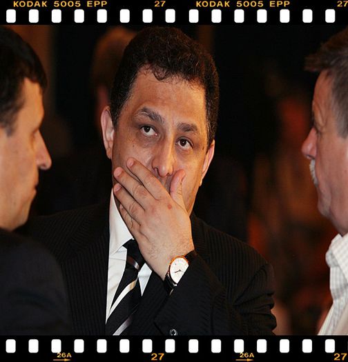 *se sterge pe moaca* CETATENII DIN ZIUA DE AZI. *striga* urmatoruuuuuu! =))))))))