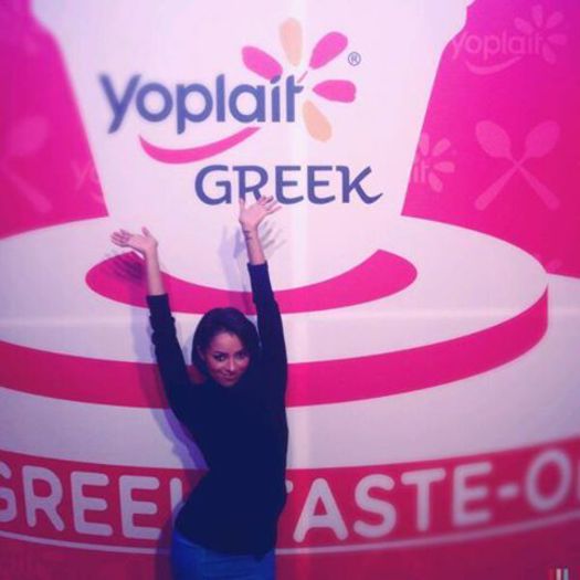 - єlєctяa нєart ♥ - |23:51| A mea e ziua =))))  sau a fost :X un Tyler-cadou :)) merge :)))) mai est