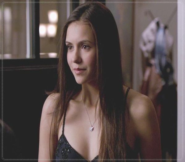 》*arunca cu petale de trandafiri in davina si stefan* Yuhuuu casa de paie ;-t click; si copii de plastilina ca altceva nu puteti avea=))))) *se pune sa bea*
