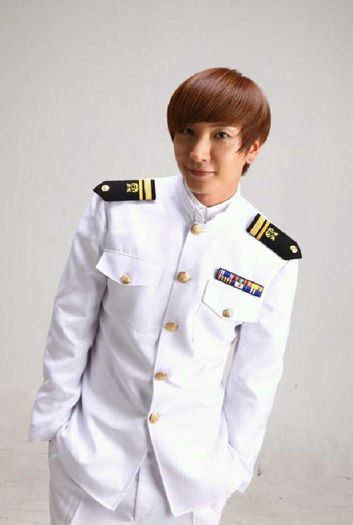  - Lee Teuk