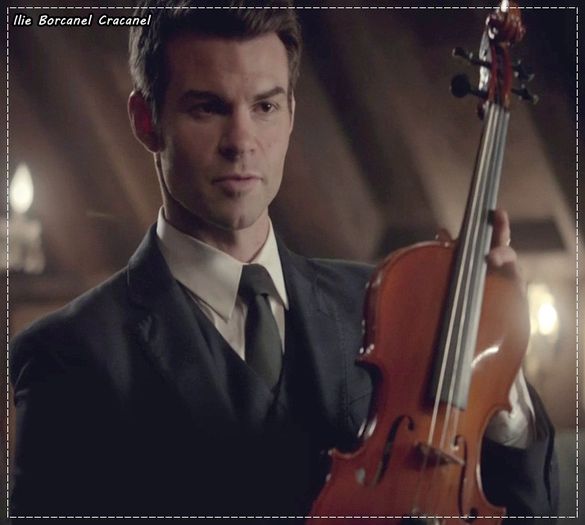 》click *intra cantand* Sunt Ilie fara palarie, ma cunoaste toata tara; Pentru cei ce nu ma stiu, sunt baiatu cu vioara! =)))))))))))))))))))
