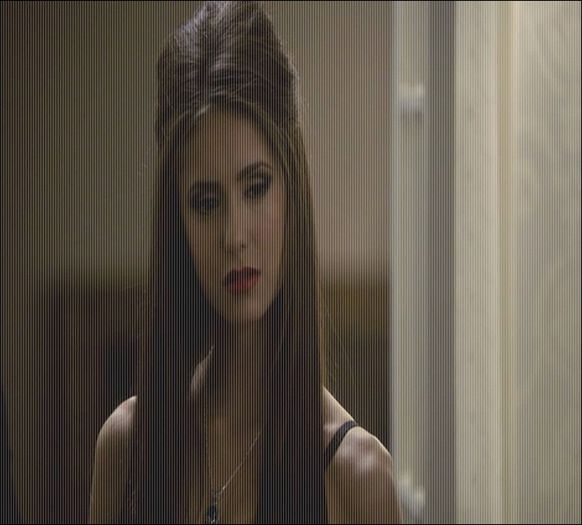 ♡❧`⇒.; -își pune capu într-o parte și râde- Mă vrei, mă gigolule ;) =)))))).