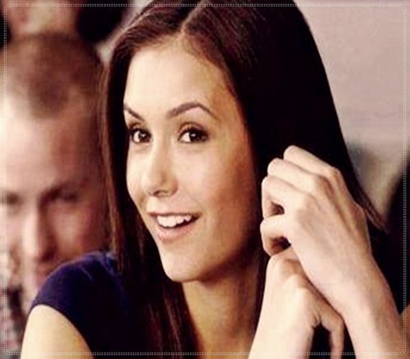 》 cl Noi am terminat orice prietenie #amigosinumanidad=)))) cumpara-ti ca aseara am facut fara numar; si ai luat toti banii ;) #tyler . Haida =))))) *o ia de mana si pleaca cu viteza de vamp la restaurantul lui fane*
