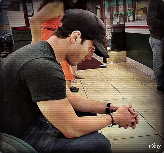 #► Cum mahhh sa zici ca`ss singur ; < #steff + Eu sunt cu #Lexy, bine...=))))))