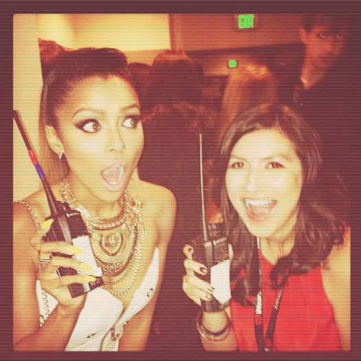 - єlєctяa нєart ♥ - CL Auuu :)) Vezi ca pun spiritele pe tine! :))); PUPO NU FII PRO;;ST , MAA ! -arunc cu popcorn in tine- :)))) #t.
