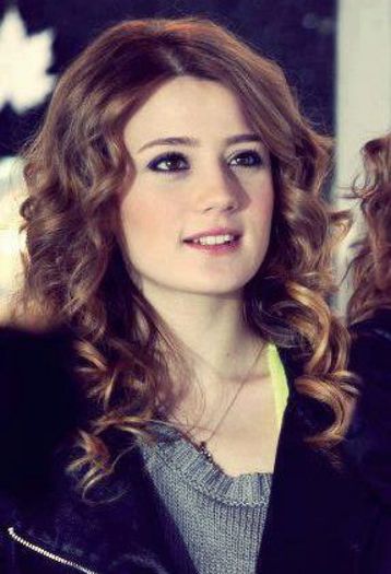 Gizem Karaca-Gunes - Feriha