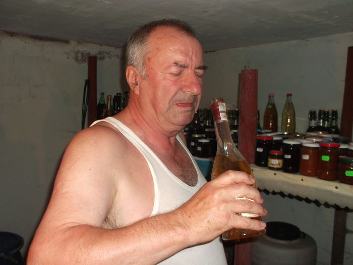 ........UDA PE UNDE TRECE - FERMA LUI EMIL