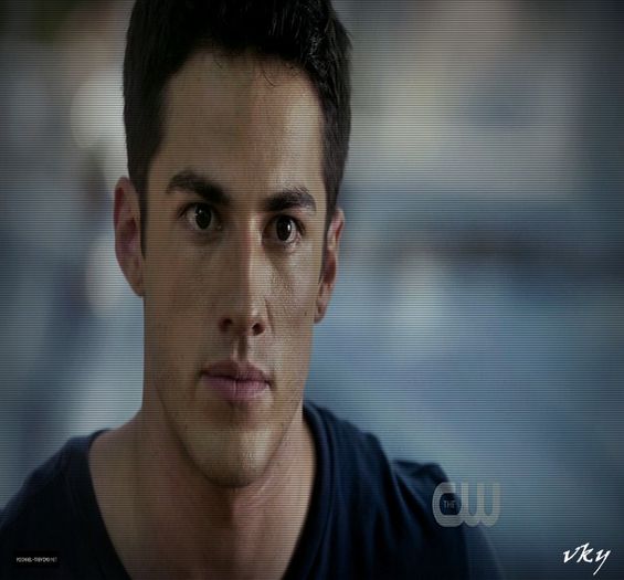 #► Sa nu te imbeti...|ii arunca o sticla|=))