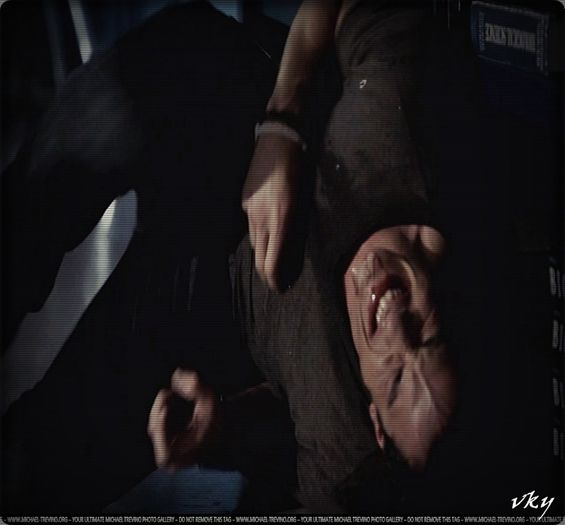 #► |pica jos si plange cik| M`ai lovit la pipo;teta...;((  =))))))))