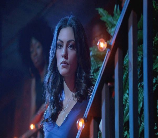 ✿ - *coboara scarile cantand* Who run the world? Girls Who run this mother? Girls