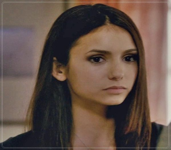 》 Hmm...am o idee..*ia tarabanele, o trage pe hayley dupa ea, click; se urca-n masina lu fane si pleaca aman2 in ravenswood* =)))))
