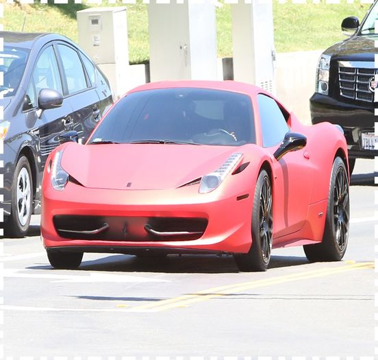  - xz - Heading -to-her- house -with - J ustin - Bieber -in-Calabasas -CA x x