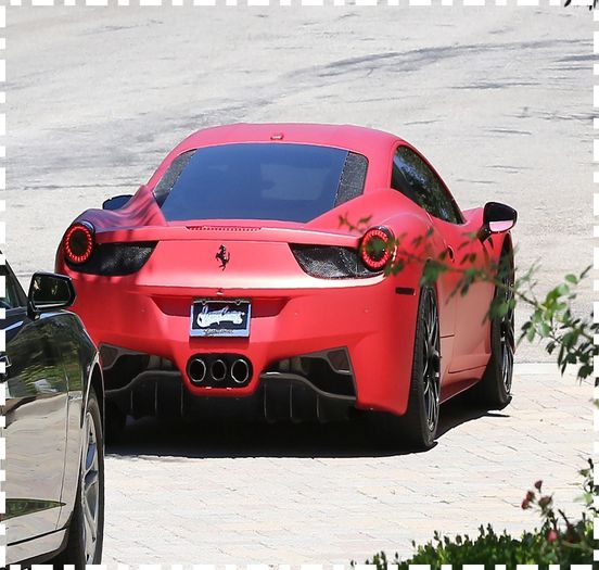  - xz - Heading -to-her- house -with - J ustin - Bieber -in-Calabasas -CA x x