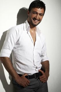 Fatih Ayhan-