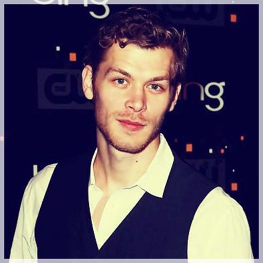 █ ▄→ aşa bravo! -merge spre elena şi se uită la ea- -cl-; ce frumos îi şade aşa, cu ce începem? :))))))) -tyler- bună hayley
