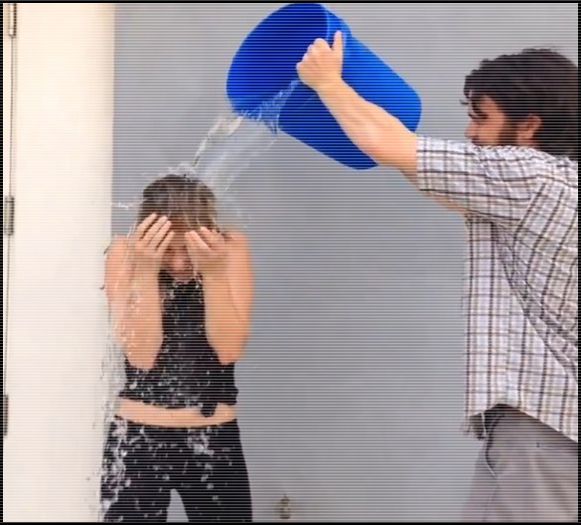 ♛ Emma Roberts ♛ - zVedete la apa-IceBucketChallenge