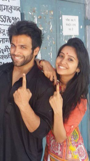 10259750_684677401599280_4471088798840708301_n - 2-Asha Negi si Rithvik Dhanjani poze