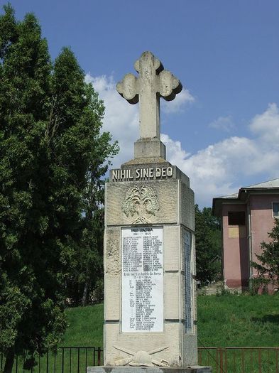 Monument_in_Borsa,_Cluj_Romania-1 - Borsa MARAMURES istoric