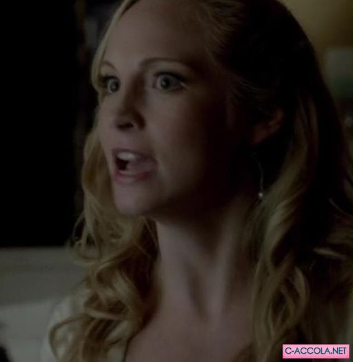 ᵔᴥᵔ -- _click_*O împinge pe Hayley* Cum îndrăzneşti?Cum îndrăzneşti c...rvo - here - episode 30 - done