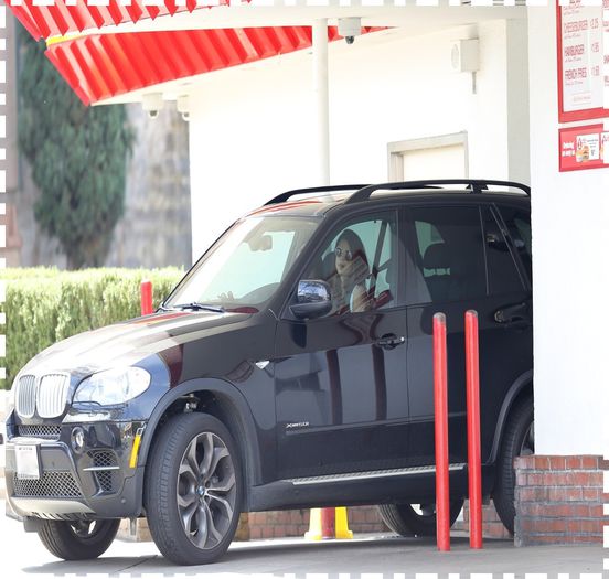  - xz - Grabs-food- from -In -N - Out - B urger - in - Los-Angeles - CA x x x x