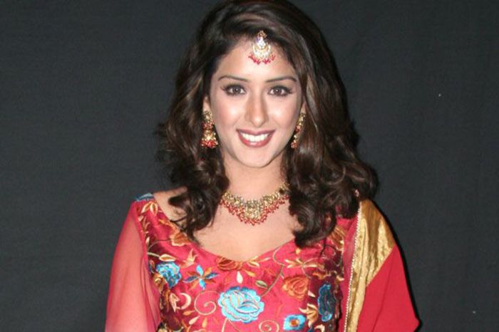 Samiksha Sonia Kapoor- Zaara - 21- Actori Zaara