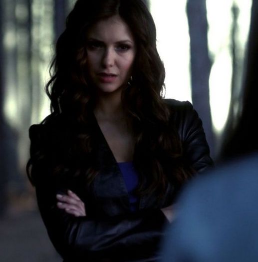 》*sta ip si se uita la bajeti* Hai sa-i lasam pe ei sa faca astea, noi sa ne bagam picioarele click; in paraul de acolo *i-l arata* =))))))) #katic
