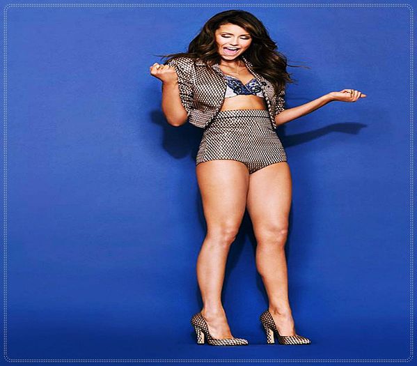 》 *apare cantand* LA NOAPTE TE SUUUUUUUN CA VREAU SA TE VAAAAD ;( *ofteaza* =))))))))