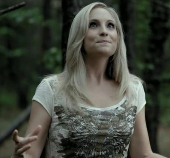 ᵔᴥᵔ -- Zdre..antţa, zdrean..ţa nu i mai ajungea p>>>la lui Elijah trebuia Klaus rpd