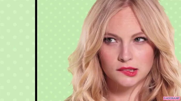 ᵔᴥᵔ -- _Click_ Klaus...Klaus este un imb.ecil ! Cum a putut să şi-o tr.agă cu Hayley??; Mă întreb şi eu aşa nu ţi-e jenă cu fosta zdr....ăsta, iubită a fratelui tău? Când îl prind tocană îl fac
