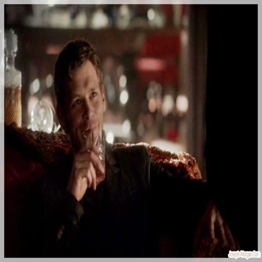 █ ▄→ da, îmi dau seama că ştiţi toţi ce am făcut cu hayley -cl-; dar nu aveam niciun angajament faţă de nimeni, eu şi caroline eram despărţiţi so, what`s the deal with all this drama? :)))
