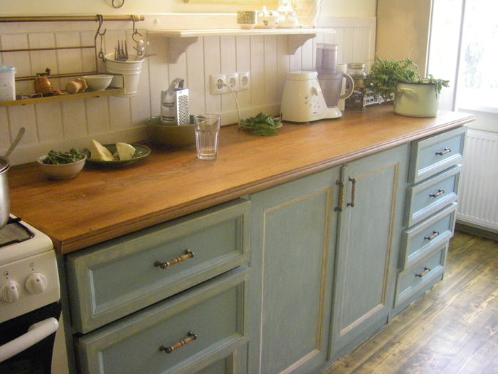 blat de lucru de stejar; 2.20x60 cm, adaptezi lungimea la spatiul existent,
